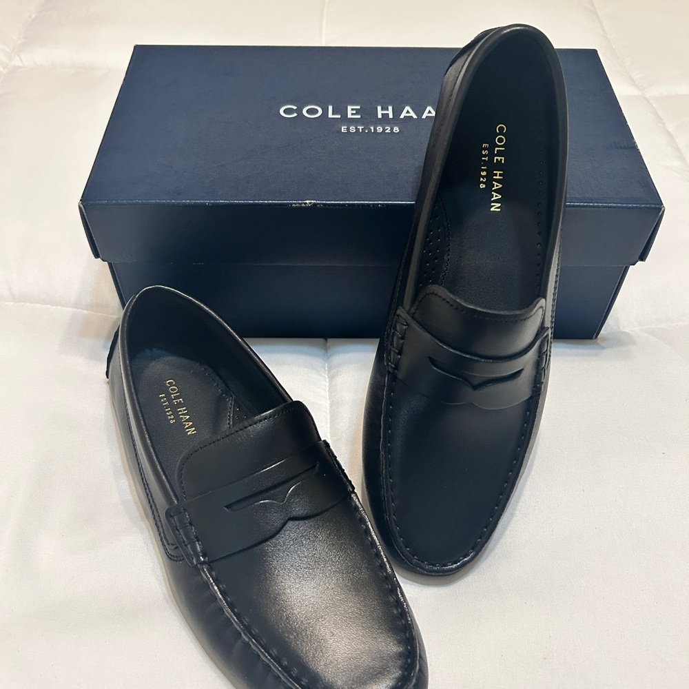 Cole Haan Women's Black Rodeo Penny Drivers. Leather Loafers size 7B. Brand new
